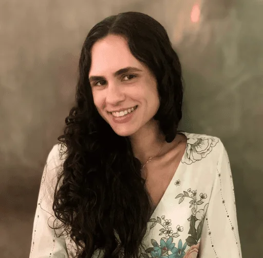 Cofundadora Lara